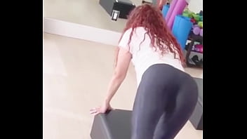 Shakira leggings sexy ass
